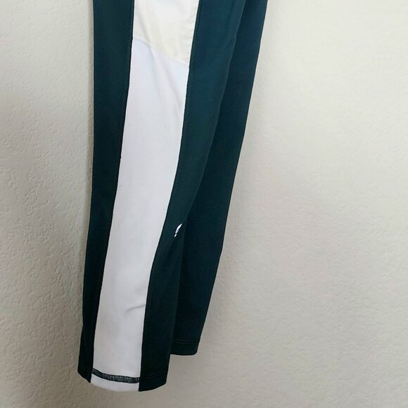 Fabletics On-The-Go PowerHold Capri Deep Sea Size M High Waist Compression - Picture 6 of 7